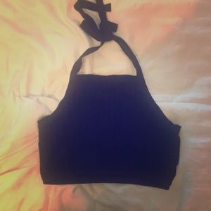 Crop top halter